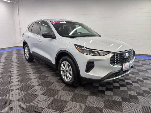 Used 2025 Ford Escape Active AWD/4WD image 12
