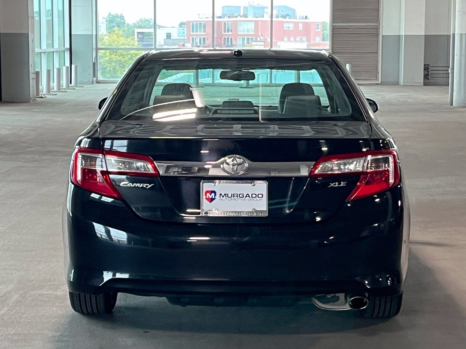 Used 2012 Toyota Camry XLE w/ Leather Pkg FWD image 9