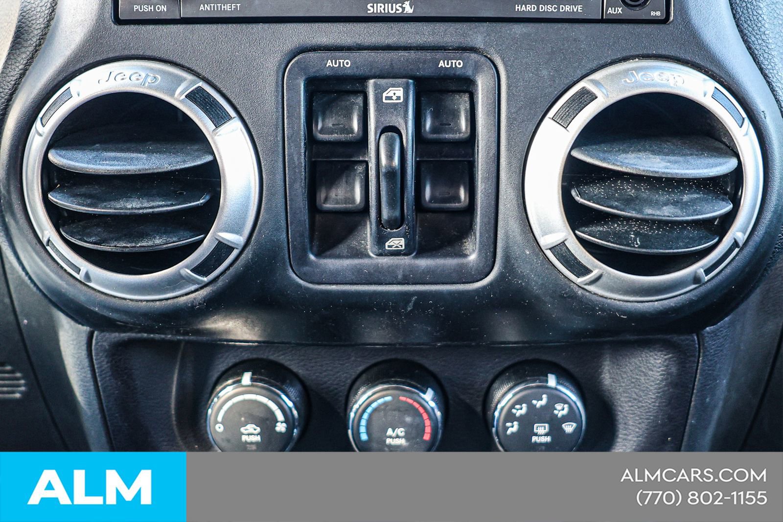 Used 2016 Jeep Wrangler Unlimited Sahara w/ Connectivity Group image 31