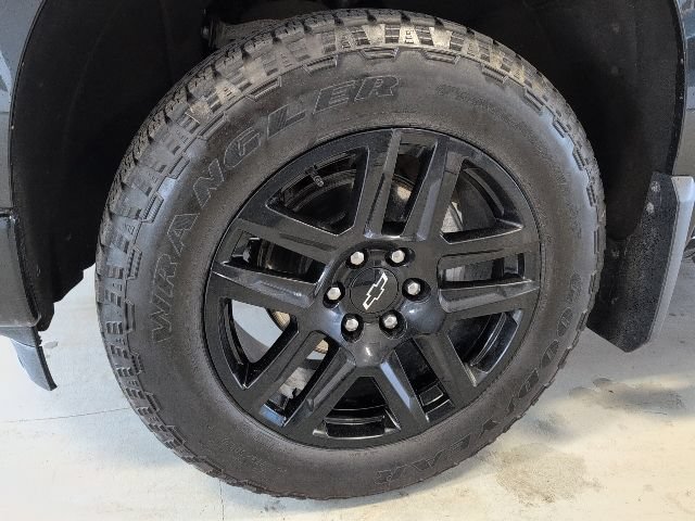 Certified 2024 Chevrolet Silverado 1500 Custom AWD/4WD image 7