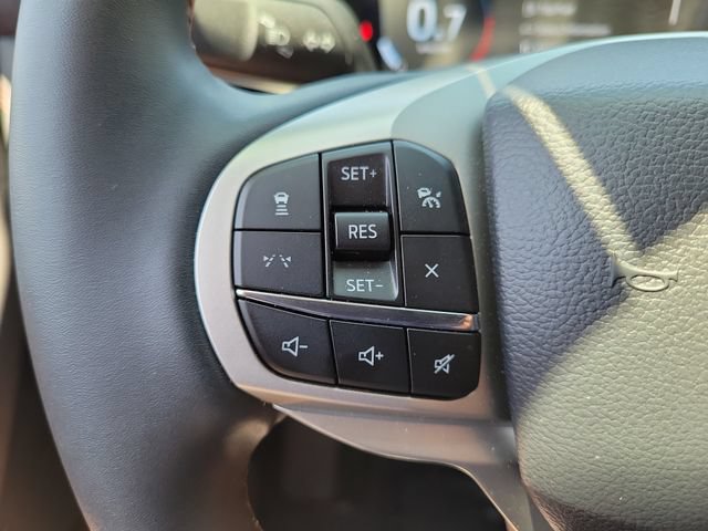 Used 2026 Ford Explorer Active RWD image 5