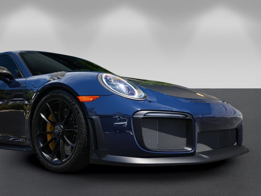 Used 2018 Porsche 911 GT2 RS RWD image 9