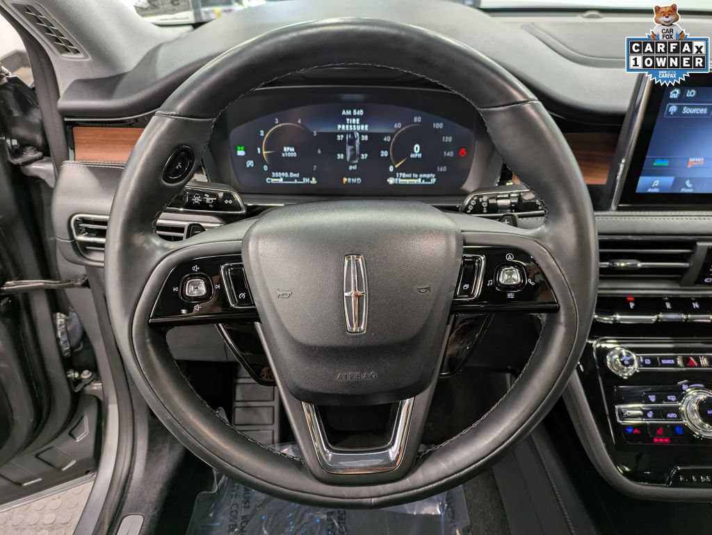 Used 2022 Lincoln Corsair Reserve w/ Luxury Package AWD/4WD image 24