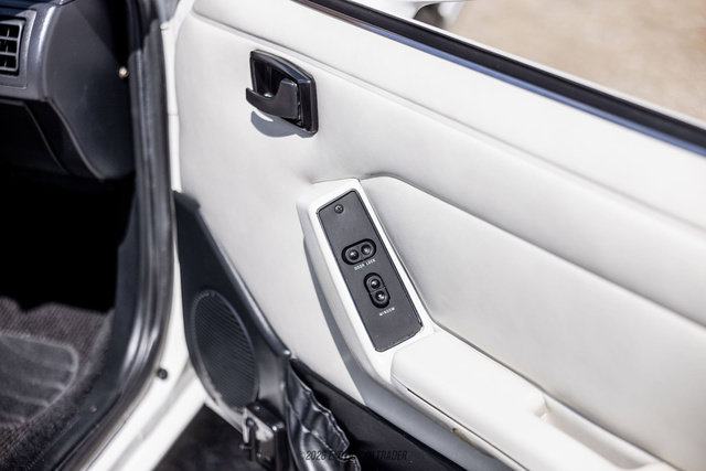 Used 1993 Ford Mustang LX RWD image 54