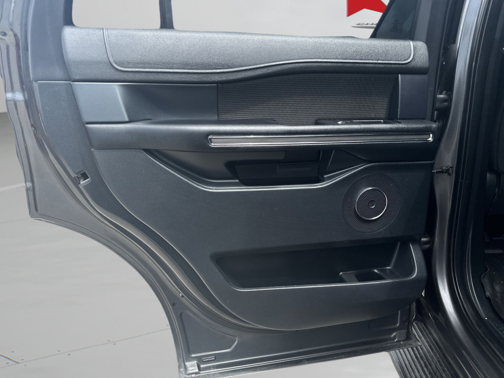 Used 2019 Ford Expedition XLT RWD image 24