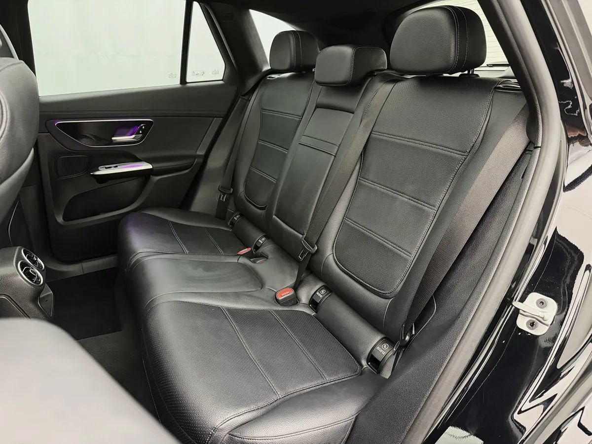 Used 2024 Mercedes-Benz GLC 300 4MATIC image 47