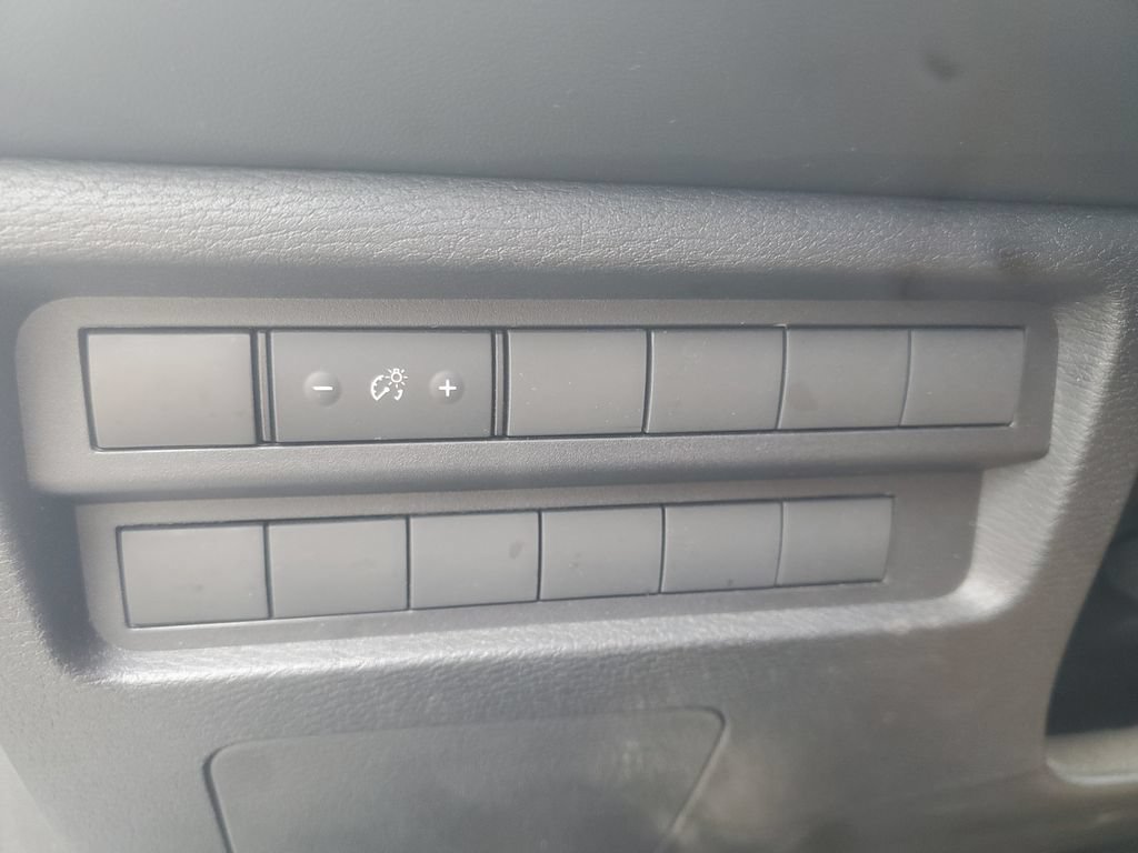 Used 2023 Mitsubishi Outlander ES AWD/4WD image 35