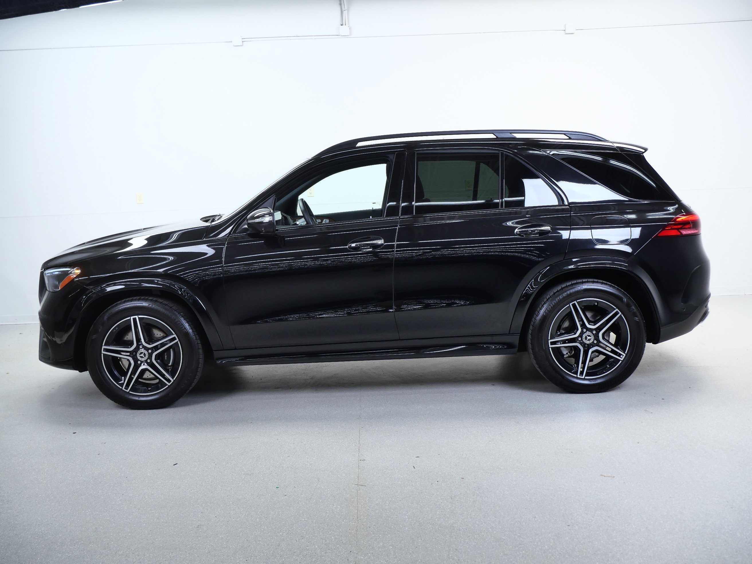 Certified 2026 Mercedes-Benz GLE 450e 4MATIC image 10