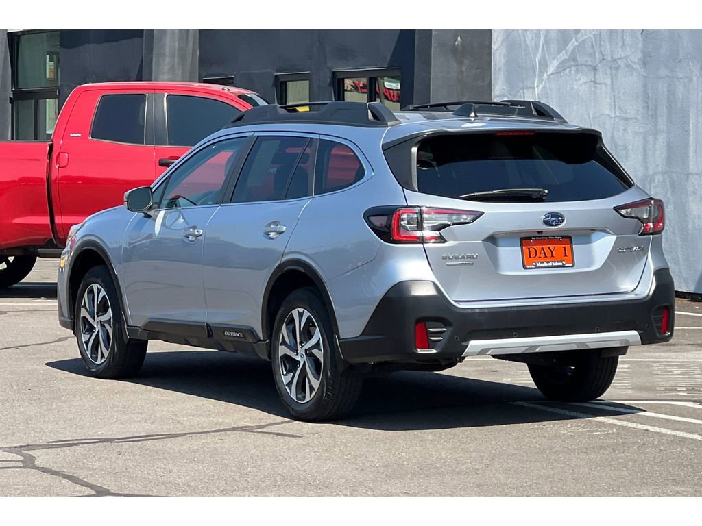 Used 2022 Subaru Outback Limited image 8