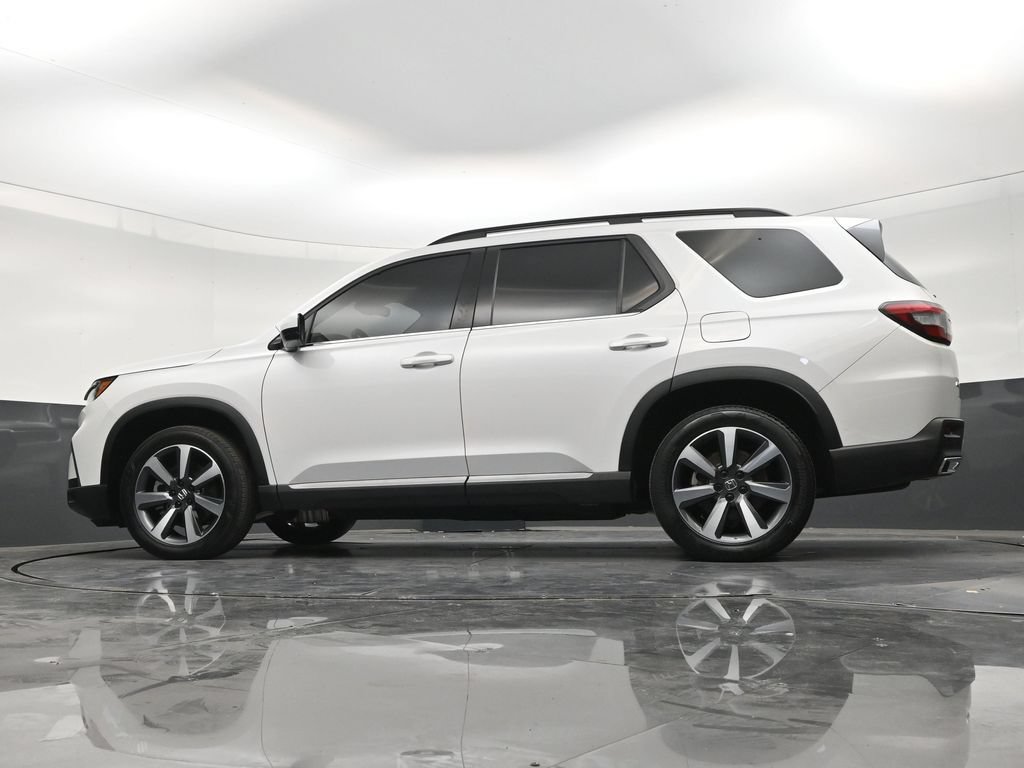 Used 2024 Honda Pilot Touring image 21