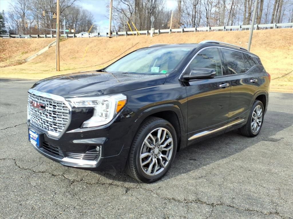 Used 2022 GMC Terrain Denali image 7