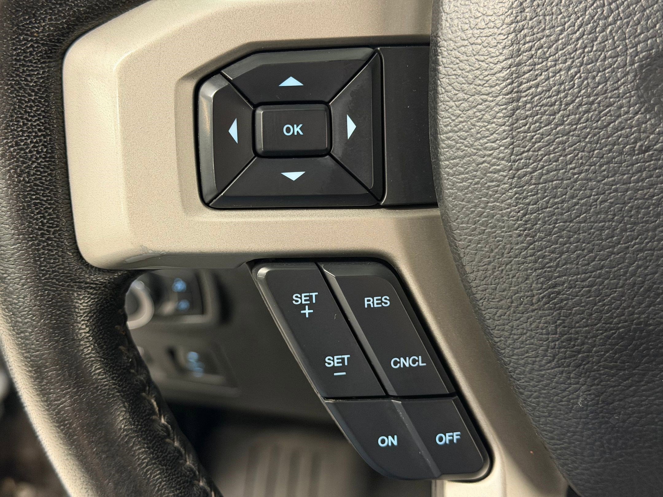 Used 2018 Ford F150 Lariat image 13