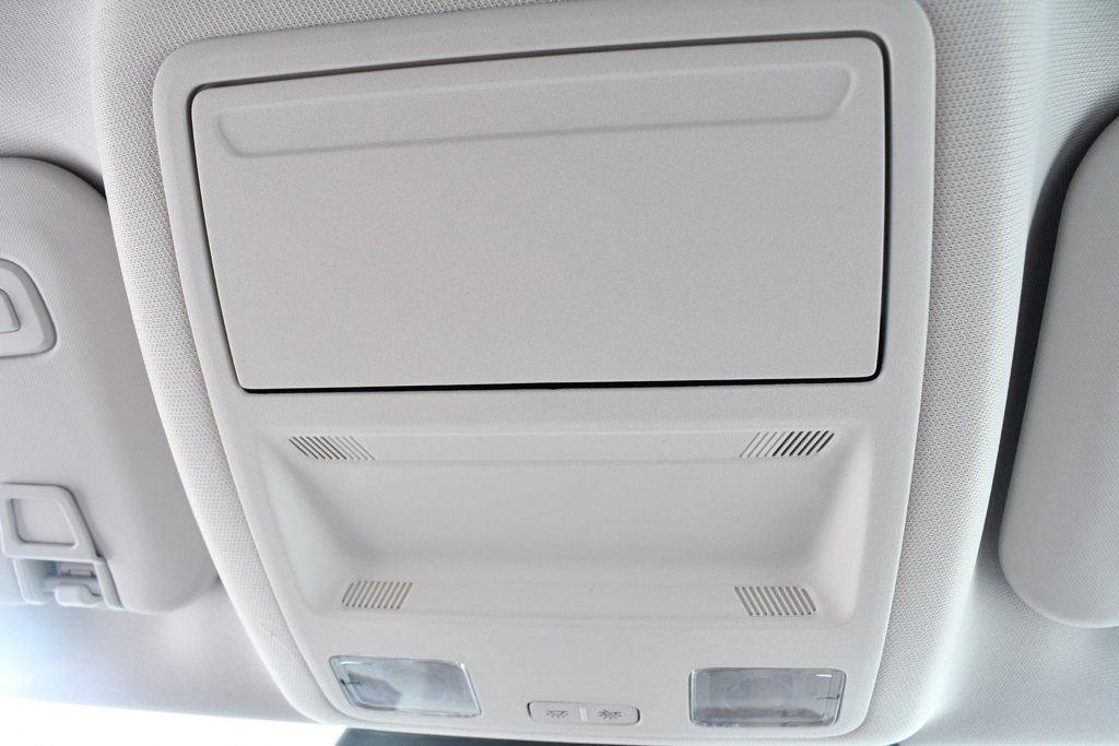 New 2025 Ford Escape SE w/ PHEV Premium Package image 32