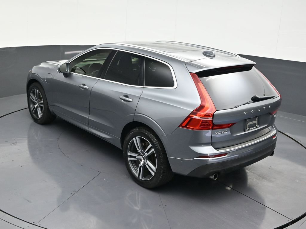 Used 2019 Volvo XC60 T8 Momentum w/ Premium Package image 16