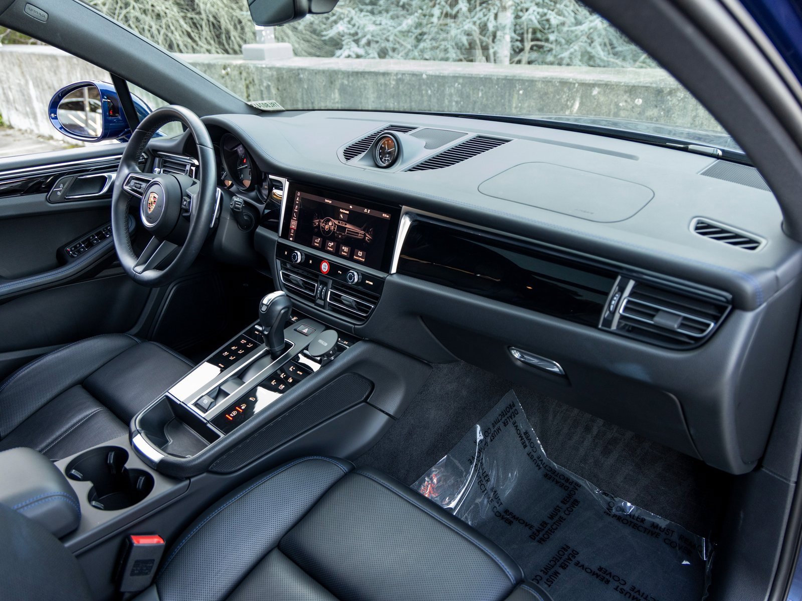 Certified 2024 Porsche Macan image 51