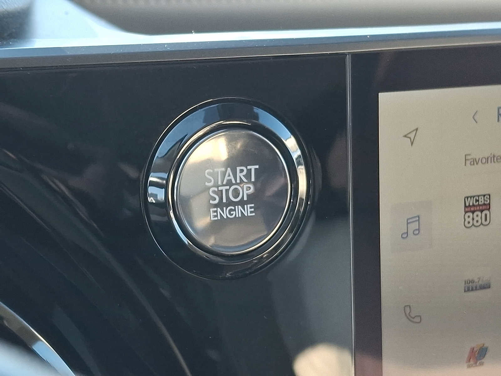 Used 2024 Lexus RX 350 Premium w/ Accessory Package (Z1) image 19