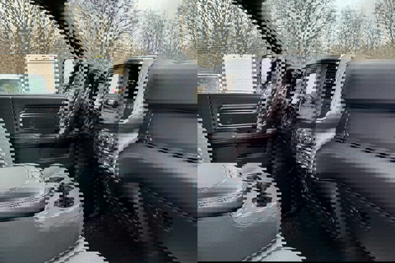 Used 2024 RAM 5500 SLT w/ Quick Order Package 2YG SLT image 10