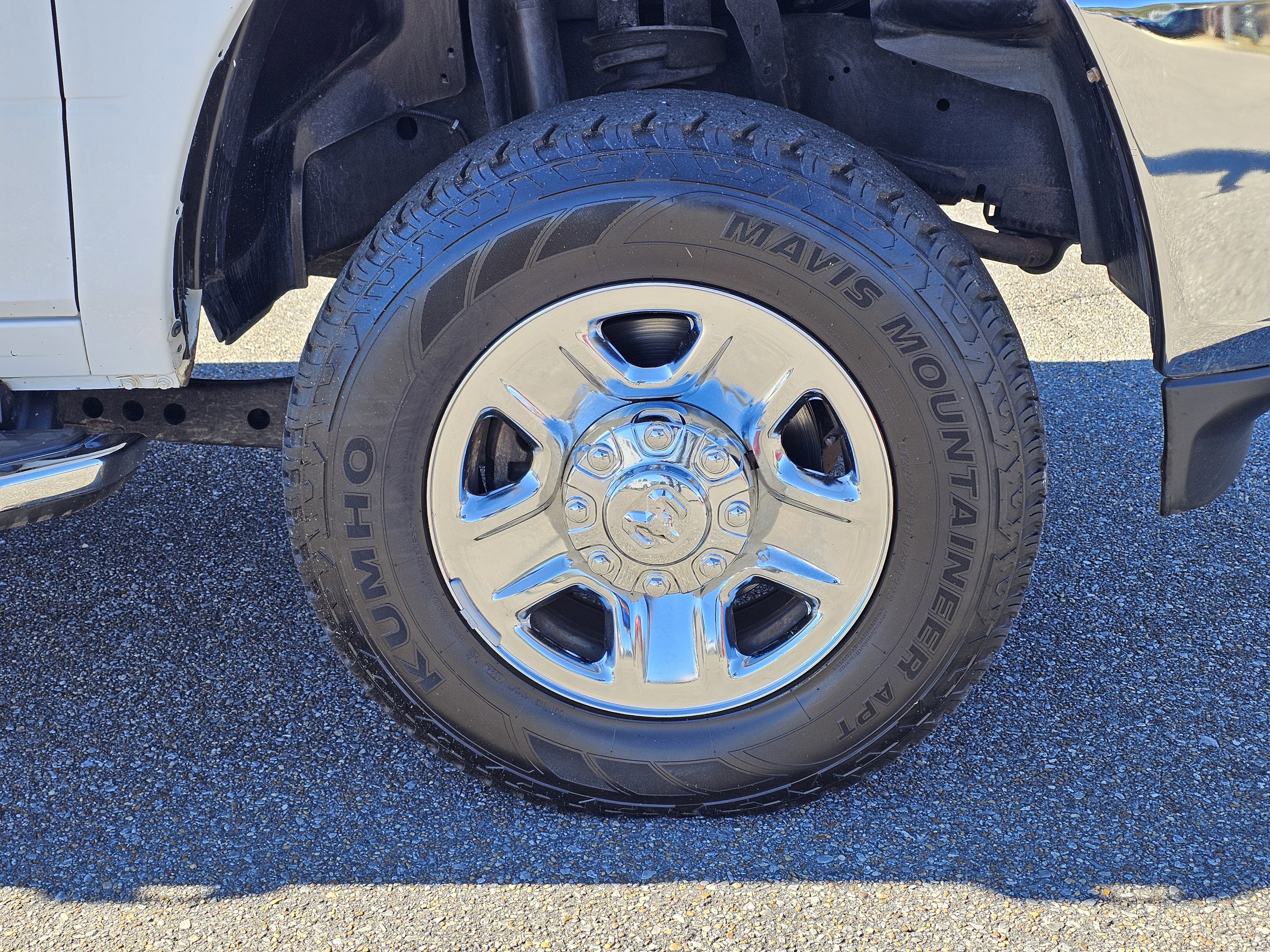 Used 2020 RAM 2500 Tradesman w/ Chrome Appearance Group image 6