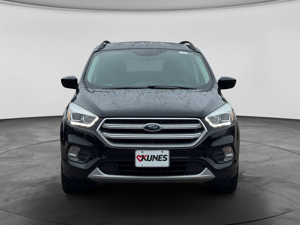 Used 2017 Ford Escape SE w/ SE Leather Comfort Package AWD/4WD image 2