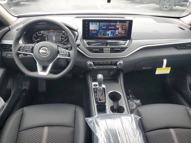 New 2026 Nissan Altima 2.5 SR FWD image 9