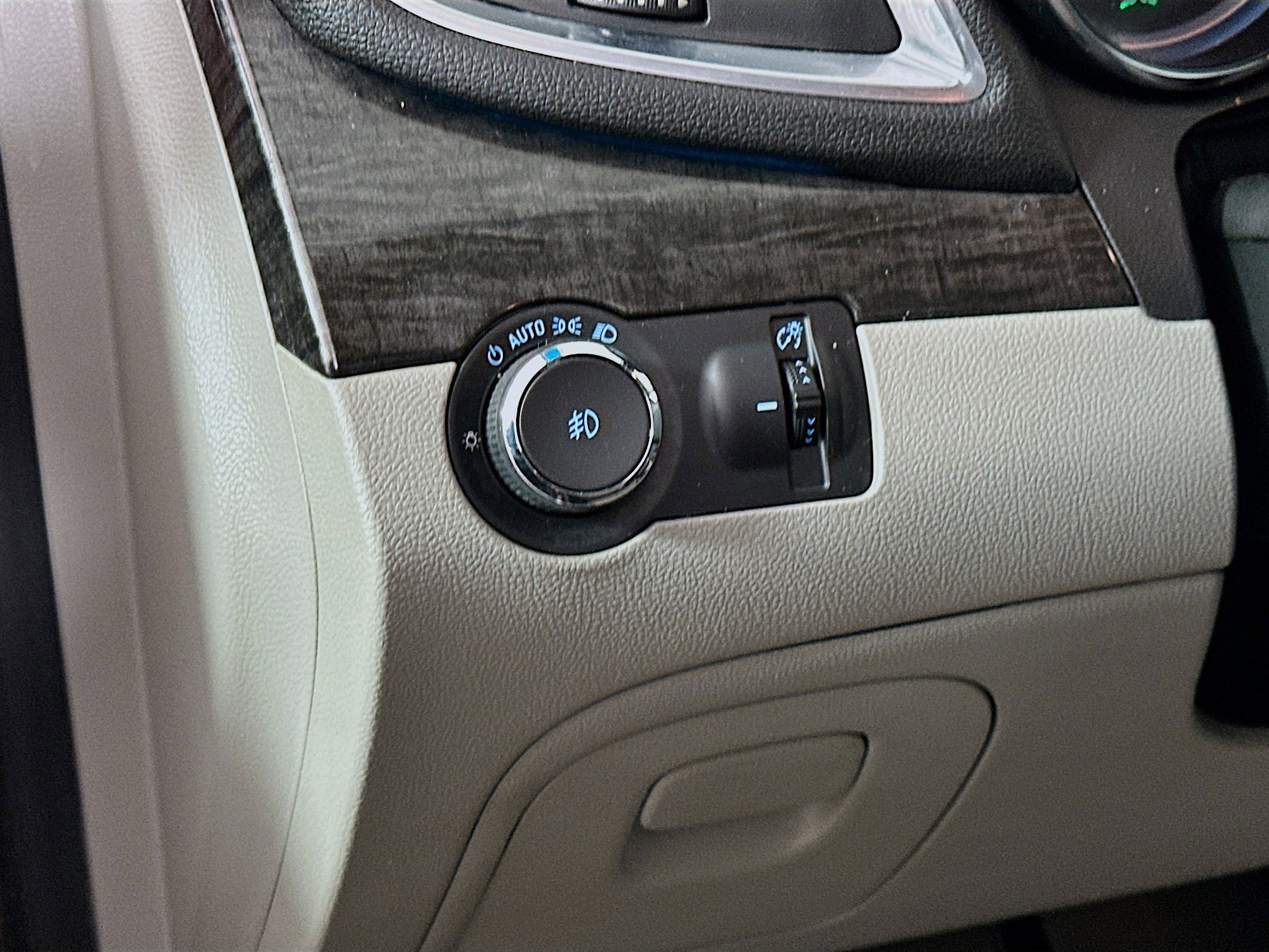 Used 2014 Buick Encore Convenience image 17