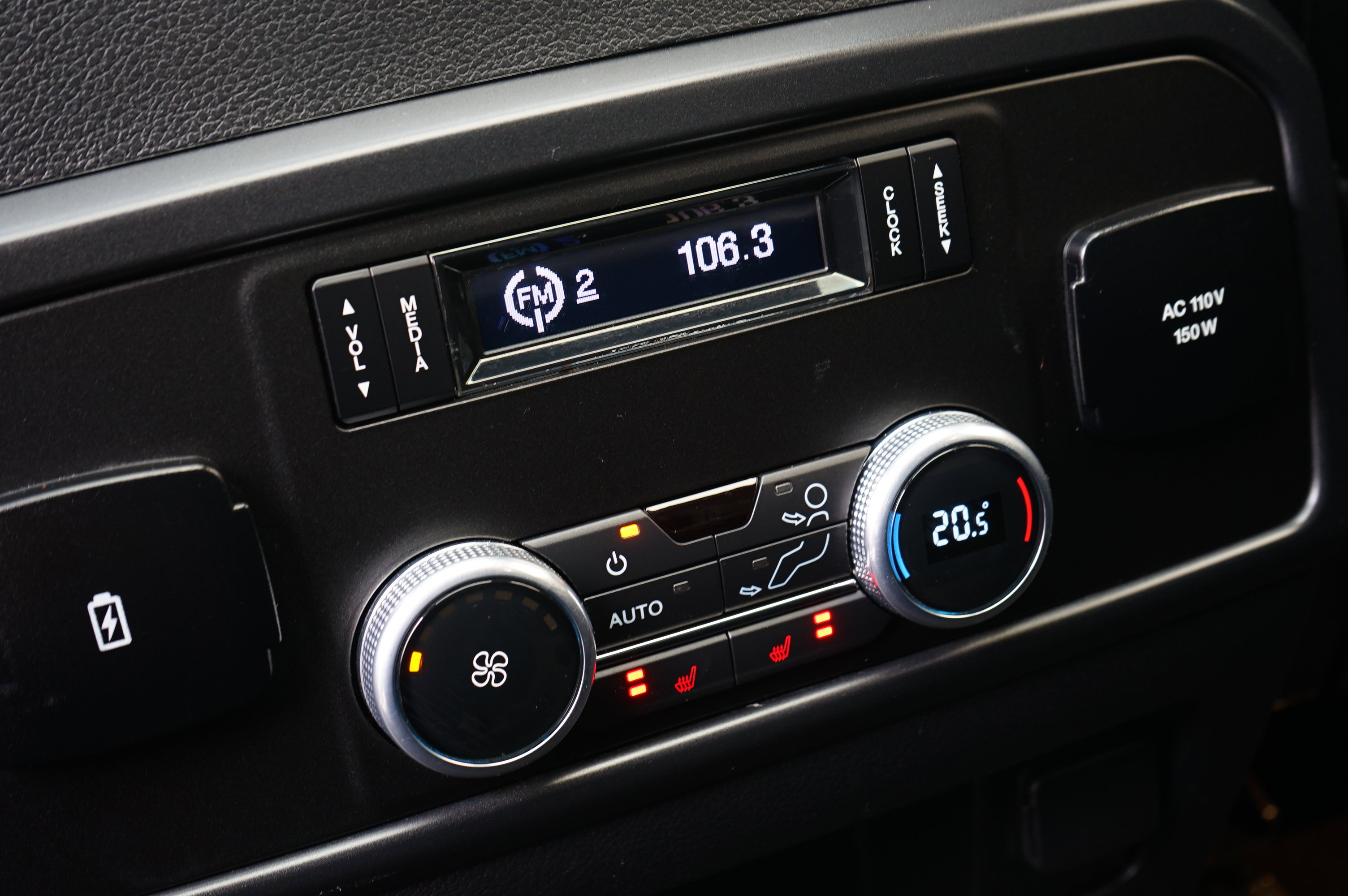 Used 2021 Ford Expedition Limited image 19