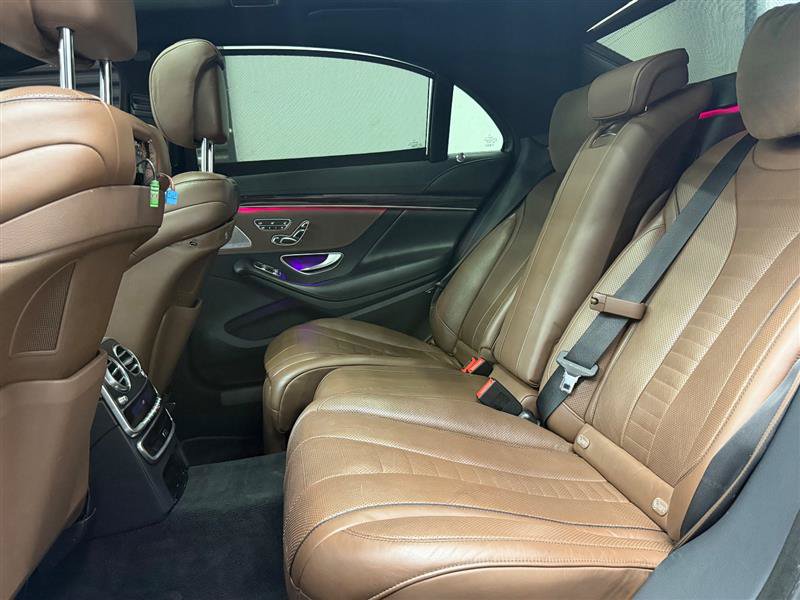 Used 2019 Mercedes-Benz S 560 4MATIC Sedan image 16