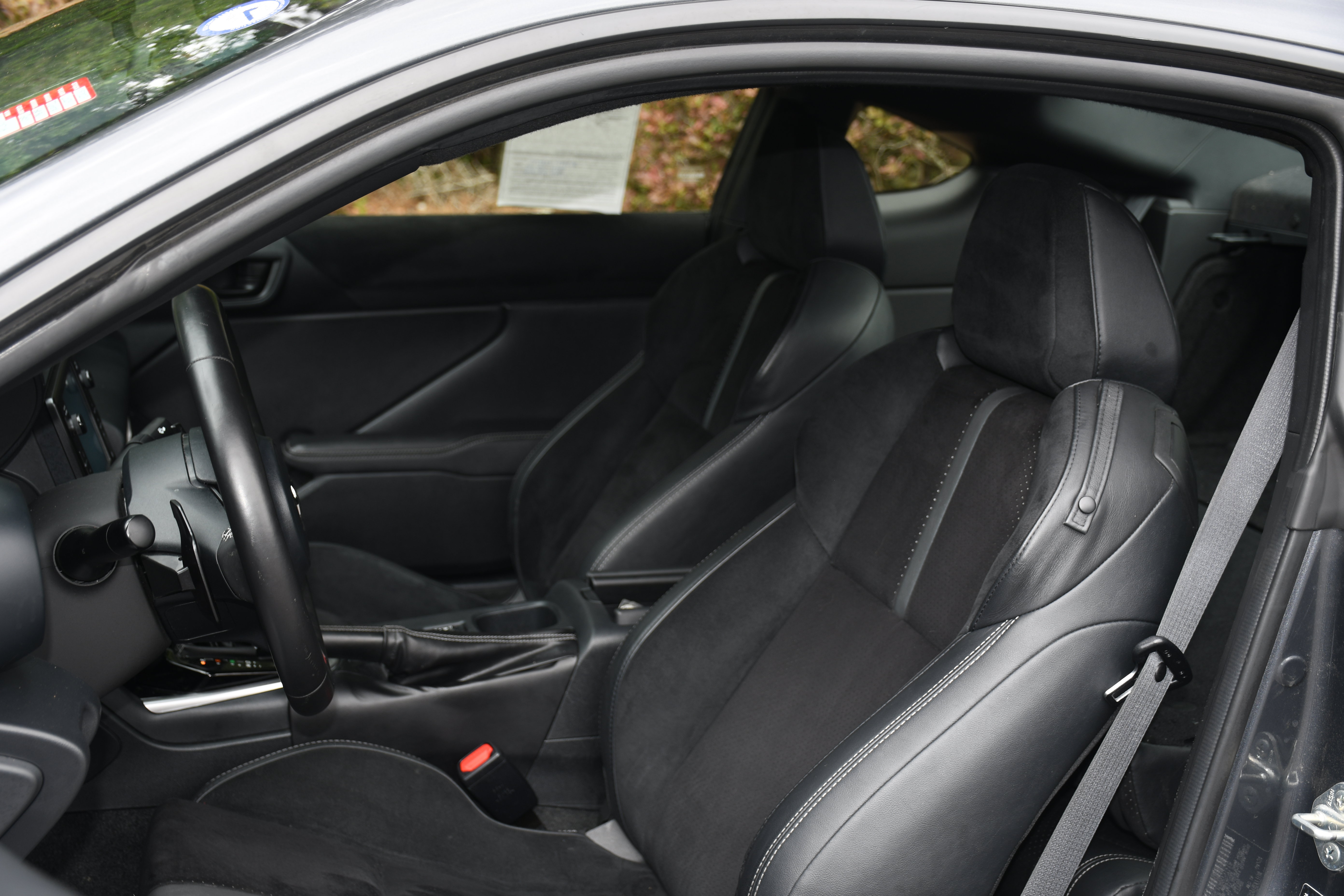 Used 2024 Toyota GR86 Premium RWD image 11