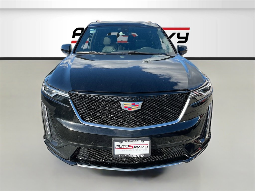 Used 2025 Cadillac XT6 Sport image 2