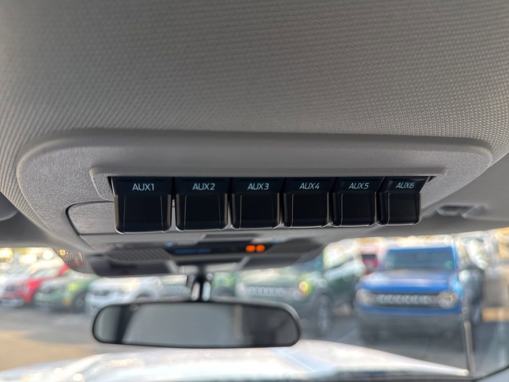 New 2026 Ford F350 XL w/ XL Chrome Package image 33