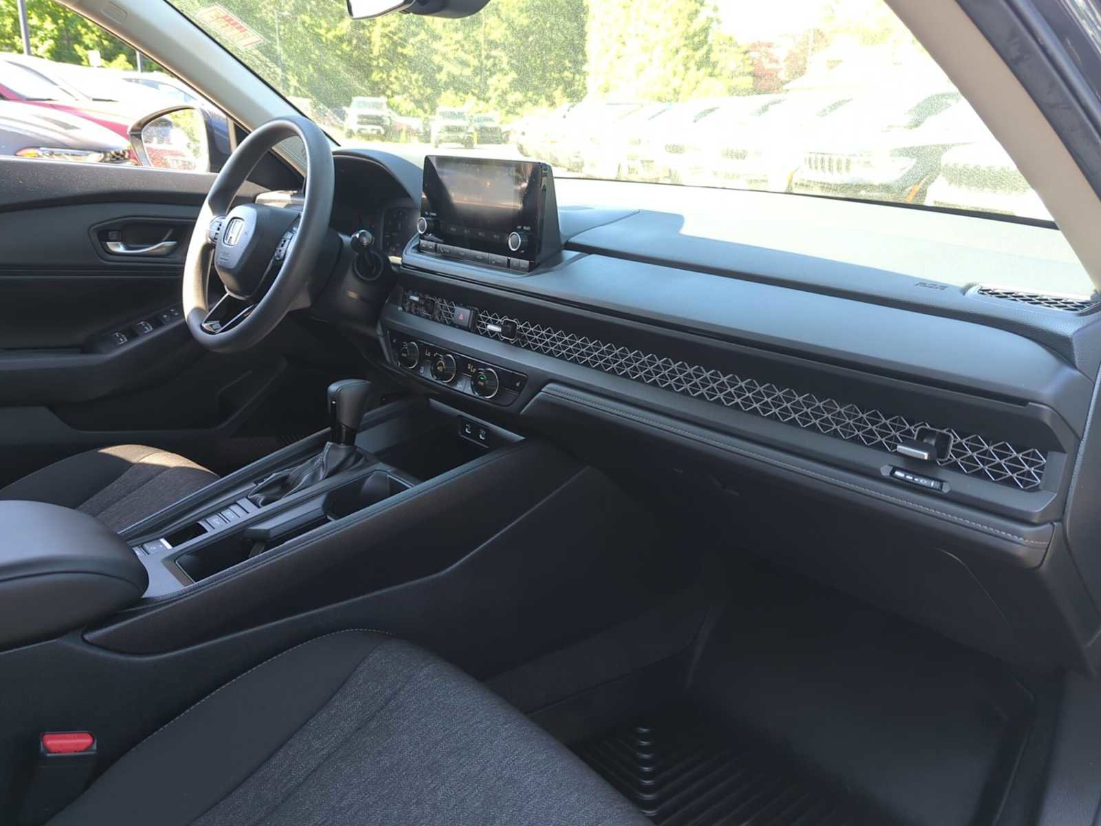 Used 2024 Honda Accord EX image 27