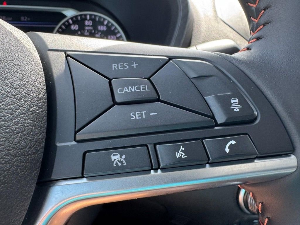 Used 2025 Nissan Sentra SR image 17