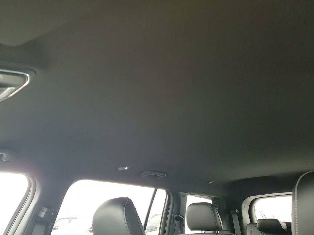 New 2025 Jeep Grand Cherokee L Altitude image 35