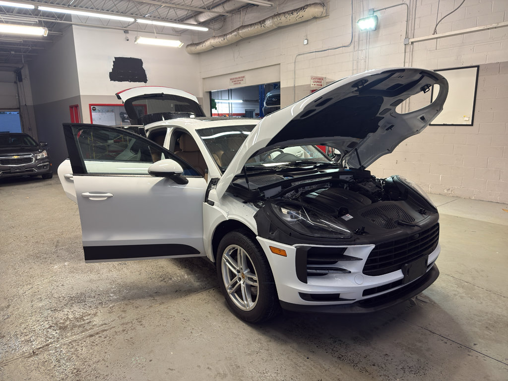 Used 2021 Porsche Macan AWD/4WD image 7