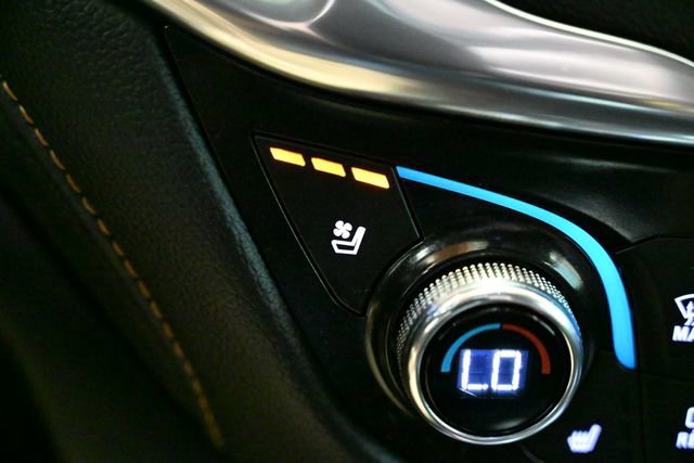 Used 2022 Chevrolet Equinox Premier image 34