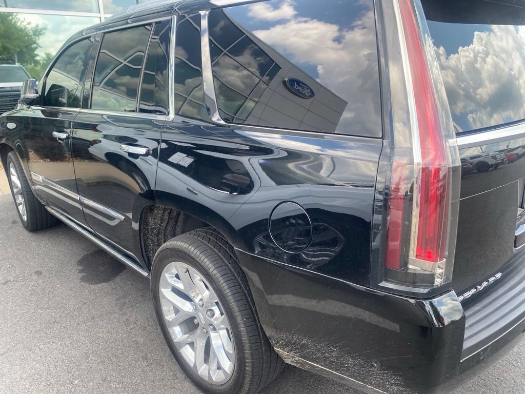 Used 2019 Cadillac Escalade Platinum AWD/4WD image 12