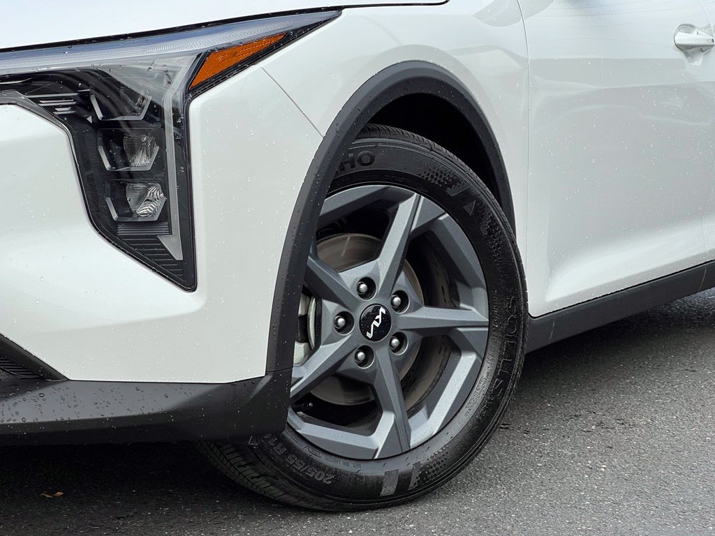 Certified 2025 Kia K4 FWD image 2
