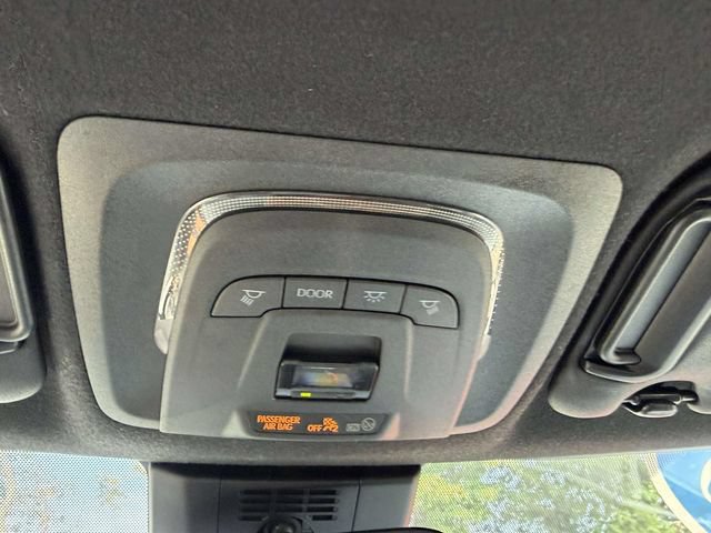 Used 2023 Toyota Corolla SE FWD image 30