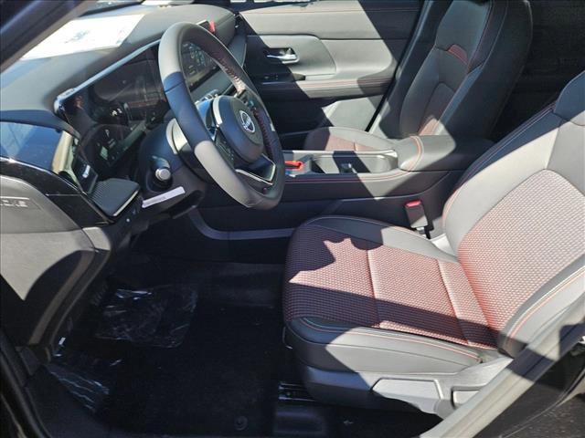 New 2026 Nissan Kicks SR image 4