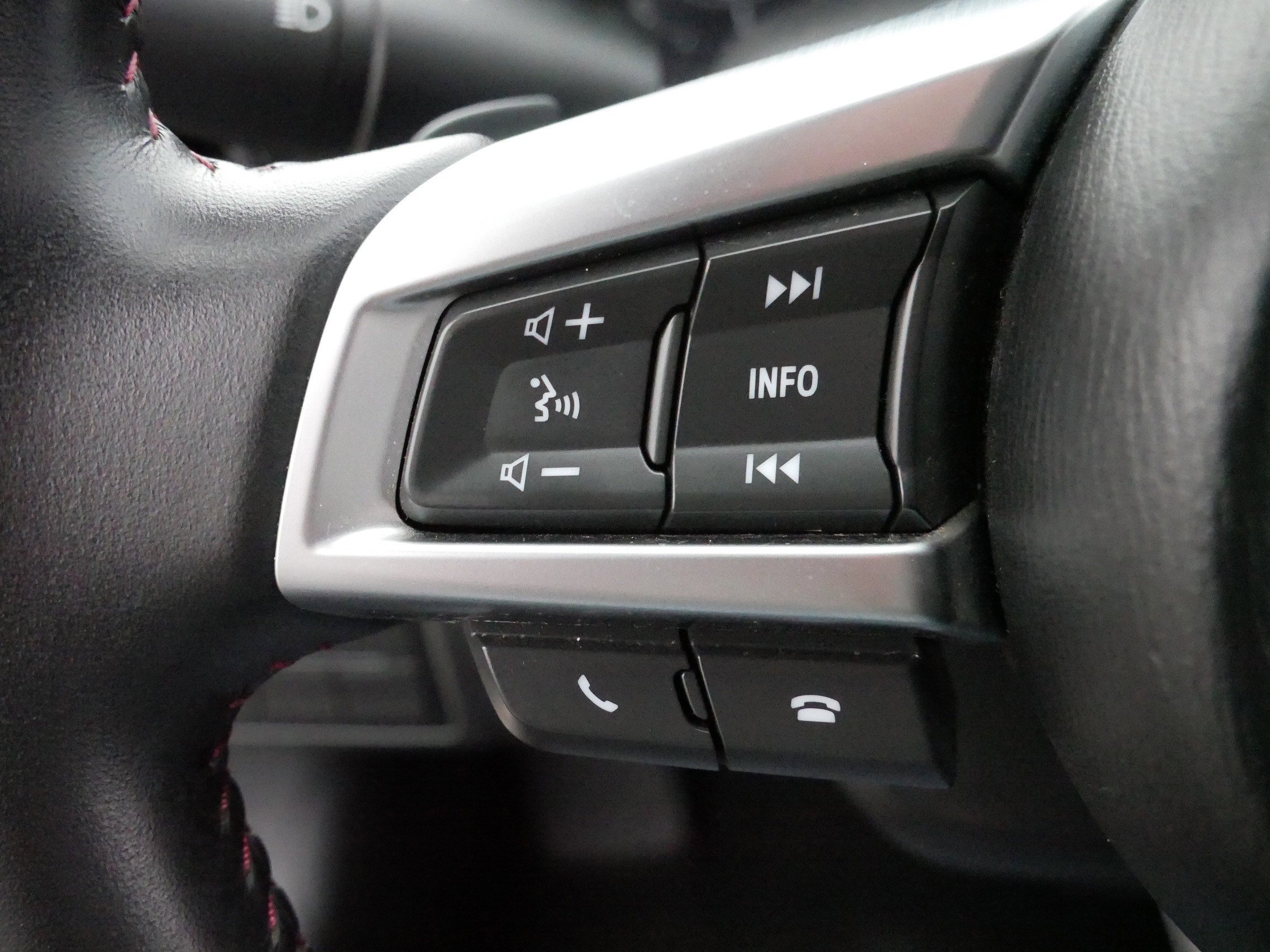 Used 2016 MAZDA MX-5 Miata Club image 27