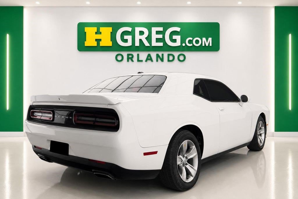 Used 2018 Dodge Challenger SXT RWD image 6