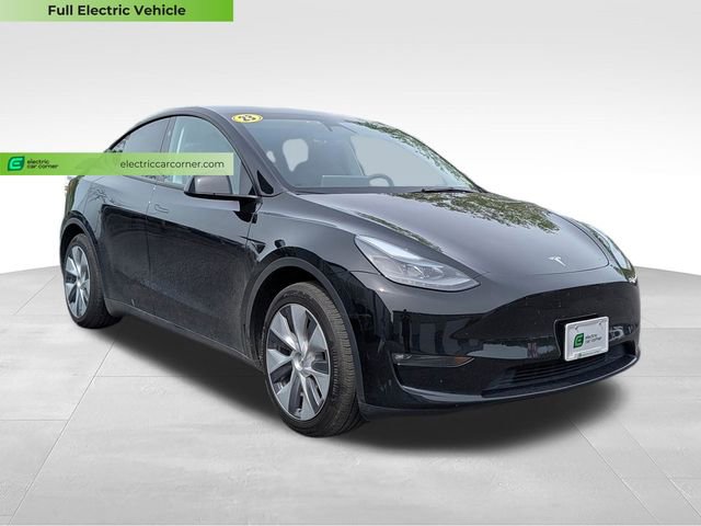 Used 2023 Tesla Model Y Long Range AWD/4WD image 1