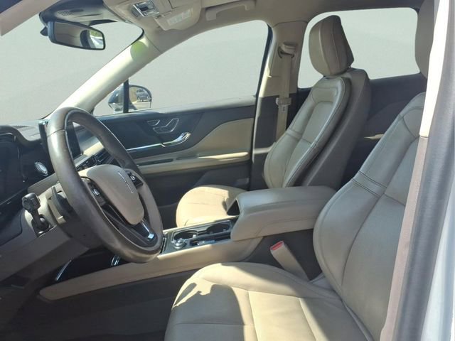 Used 2020 Lincoln Corsair AWD w/ Premium Package image 11