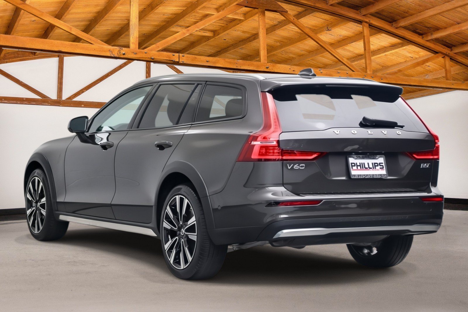Used 2024 Volvo V60 B5 Cross Country Ultimate w/ Protection Package Premier AWD/4WD image 3