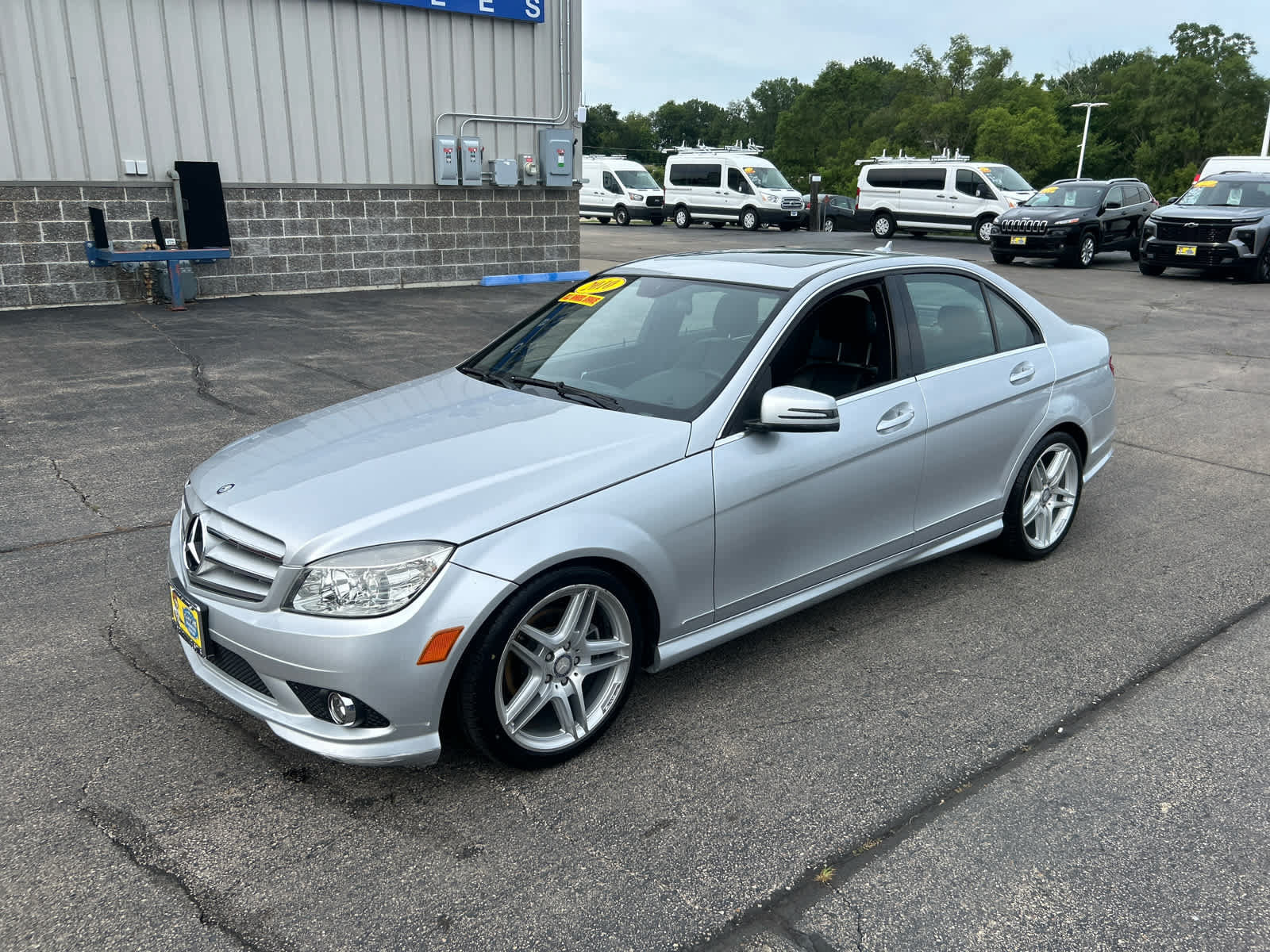 Used 2010 Mercedes-Benz C 300 4MATIC Sedan image 8