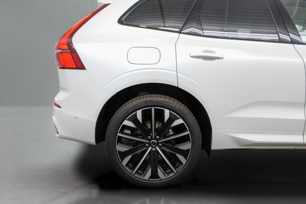 New 2026 Volvo XC60 B5 Ultra w/ Protection Package Premier AWD/4WD image 34