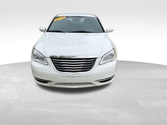 Used 2013 Chrysler 200 LX FWD image 2