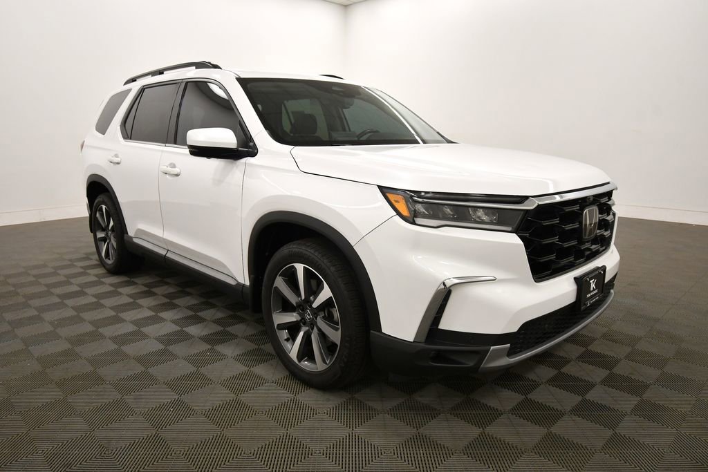 Certified 2025 Honda Pilot Elite image 10
