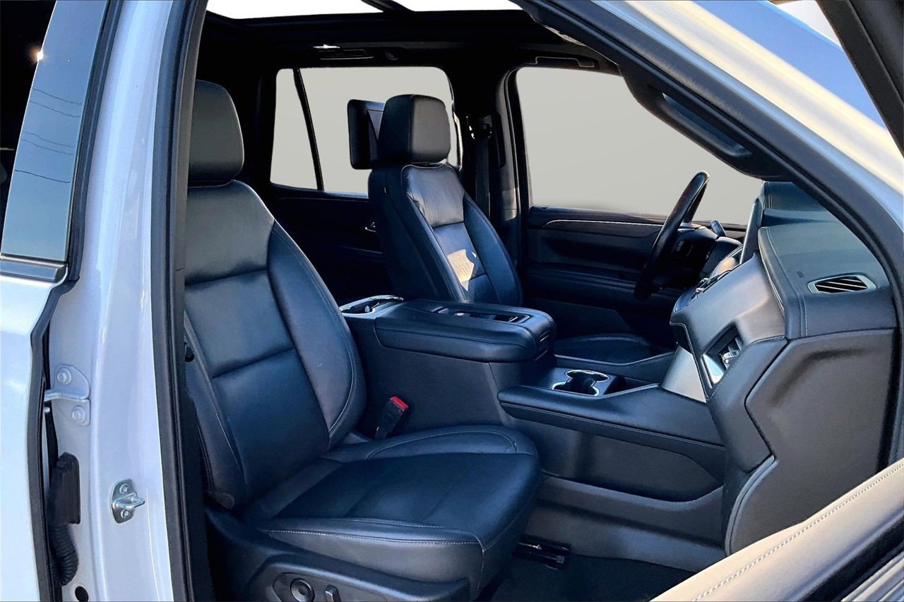 Used 2021 Chevrolet Tahoe Z71 w/ Rear Media and Nav Package image 23