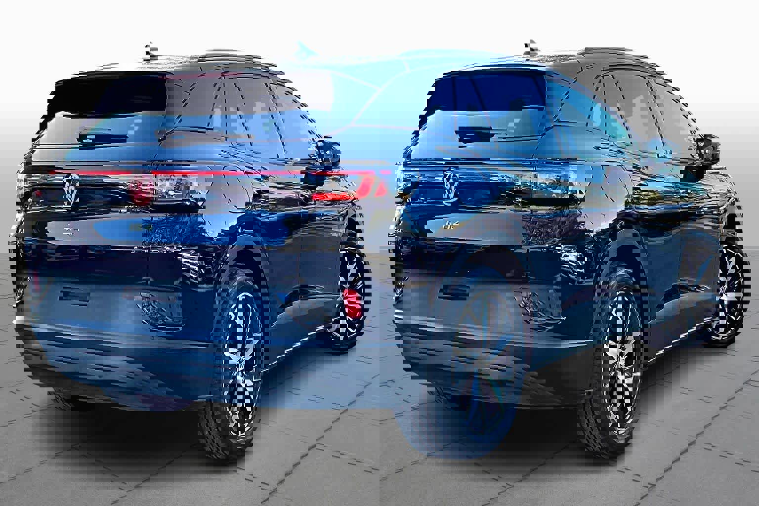 Used 2023 Volkswagen ID.4 S image 13